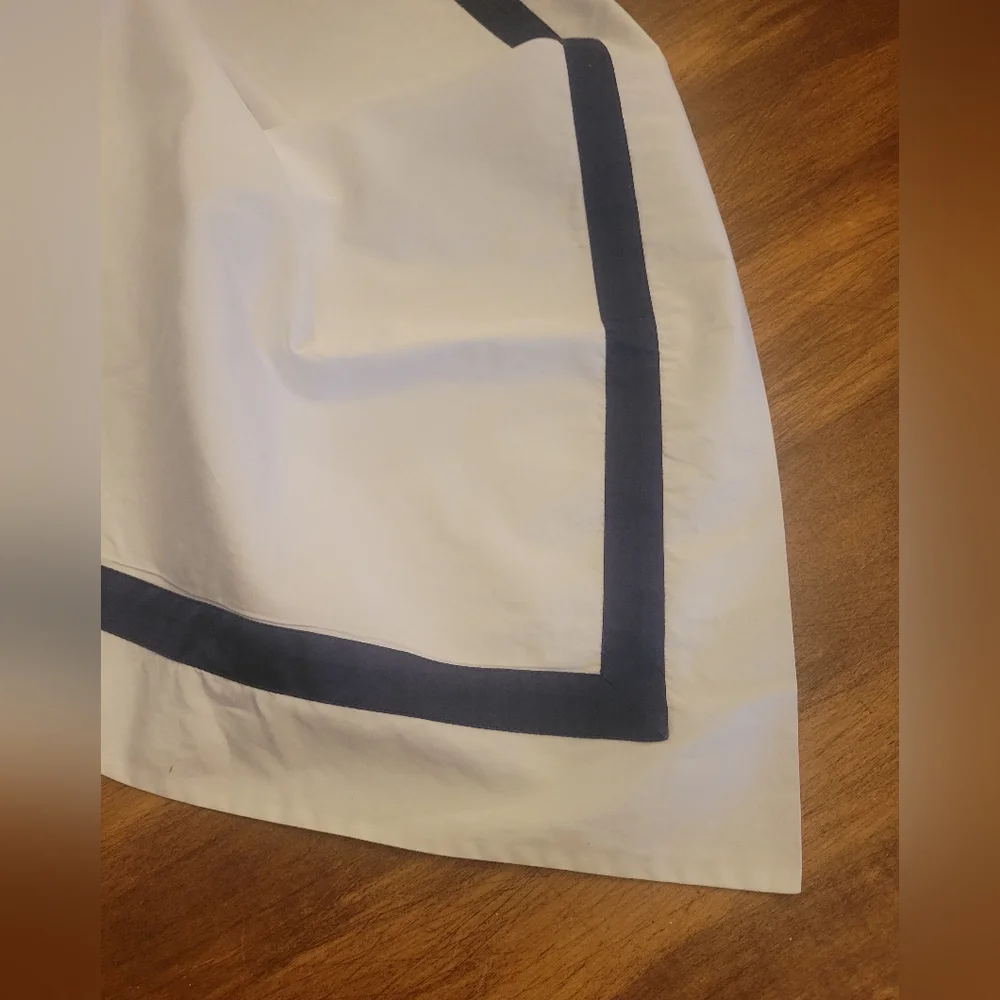 MATOUK Lowell EURO SHAM navy White Egyptian Cotton 27x27